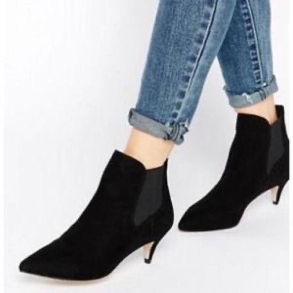 Donald Pliner Faie Kitten Heel Black Suede Bootie Size 6 NWT - Picture 1 of 7